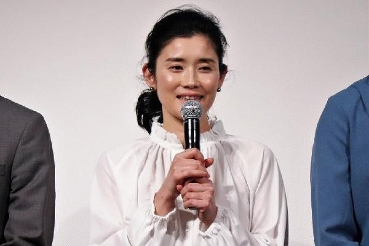 大先輩の石田ひかりへの態度に 失礼すぎてビックリした 素だとしたらやばい の声 後輩女優に批判 2021年10月19日 エキサイトニュース