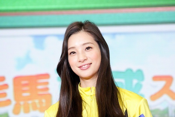 足立梨花に初スキャンダル 17年5月8日 エキサイトニュース