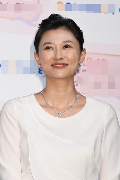 菊川怜 夫のスキャンダル報道スルーに局内外で賛否 17年5月13日 エキサイトニュース