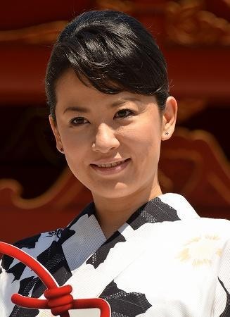 舞台トラブルの鈴木砂羽に牧野美千子 実力不足 17年9月15日 エキサイトニュース