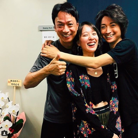 戸田恵梨香 イケメン俳優2人と抱き合う姿に うらやましい 意外と交友関係が広い 18年8月3日 エキサイトニュース