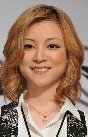 吉澤ひとみ ブログを全削除 モー娘 Ogやつんくも続々コメント 年内はまだ騒動が続く 18年10月4日 エキサイトニュース