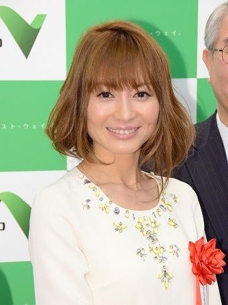 ブログ炎上はお金になる 不倫騒動にまで発展した炎上の歴史 元祖 炎上女王 新山千春 19年10月日 エキサイトニュース