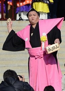 笑神様 出演の御嶽海 阿炎 カヌー転覆 で相撲ファンから 自覚が足りない の声 4か月前の 悲劇 を彷彿 19年10月31日 エキサイトニュース