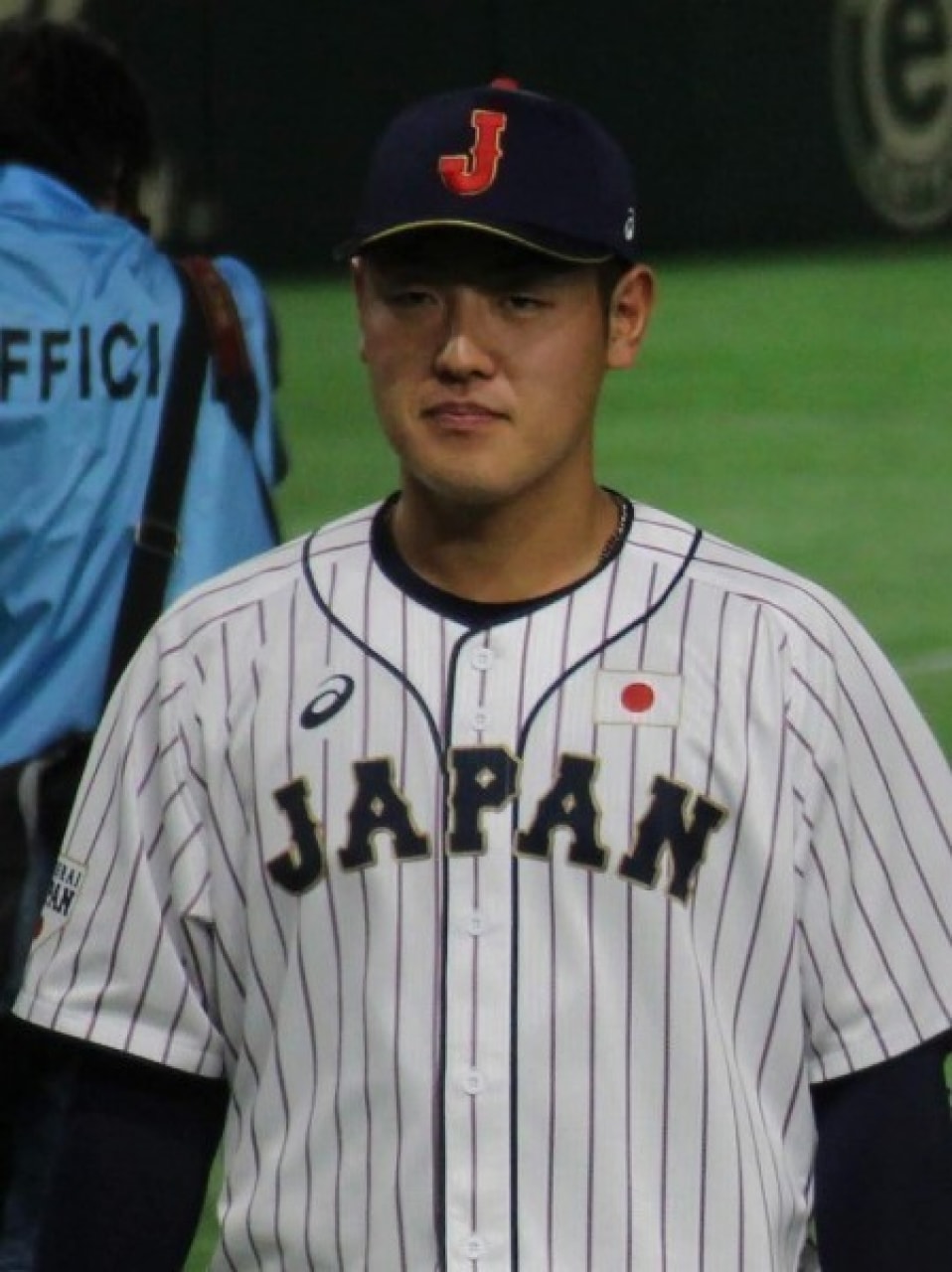 巨人 岡本 三振後の態度に 嫌いになった と批判 敵ベンチへのバット投げ捨てが物議 際どい球に内心イライラだった 22年6月30日 エキサイトニュース