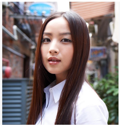 ネットで話題のあの美少女は なんと中国トップカーモデルだった 11年12月22日 エキサイトニュース
