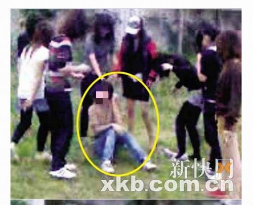 残忍すぎて担任教師もア然 中国の女子高校生8人が中学生に集団暴行 10年5月18日 エキサイトニュース