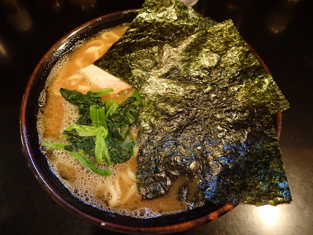 家系ラーメン 青森県最強と呼ばれる 井上家 へ行ってみた 東京のアノ伝説店を思い出す究極のウマさだった 15年8月5日 エキサイトニュース