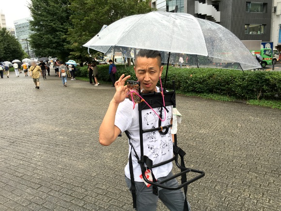 天才的 ポケモンgoを 雨の日もハンズフリーでプレイする装備 を大発明 16年7月27日 エキサイトニュース