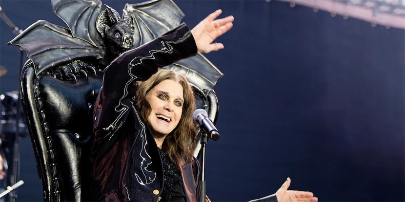 追悼】オジー・オズボーン生前最後の勇姿、最終公演での「Paranoid