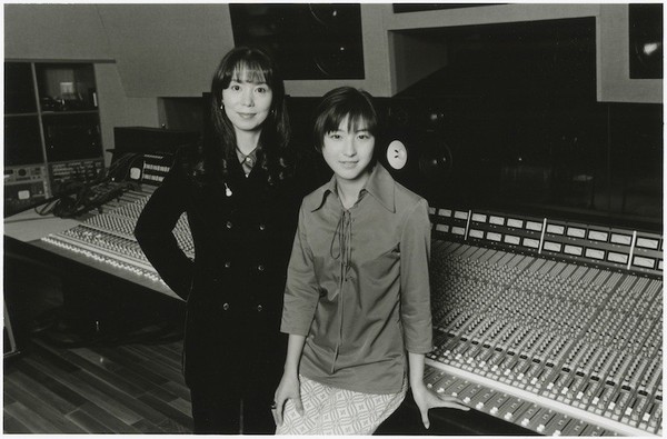 竹内まりや 広末涼子 23年ぶりのコラボレーション曲 キミの笑顔 の心温まるアニメーションmvが2月5日 ニコニコ 笑顔の日に公開 21年2月5日 エキサイトニュース 竹内まりや 広末涼子 23年ぶりのコラボレーション曲 キミの笑顔 の心温まるアニメーションmvが2月5日 ニコニコ 笑顔の日に公開 21年2月5日 エキサイトニュース