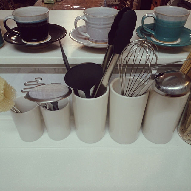 シンプルで使いやすい 無印良品のキッチンツールスタンド ローリエプレス