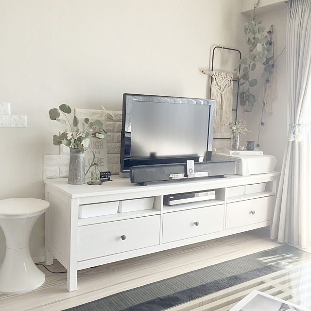 即決できる価格と魅力のデザイン Ikeaのtv台 Tvボード ローリエプレス