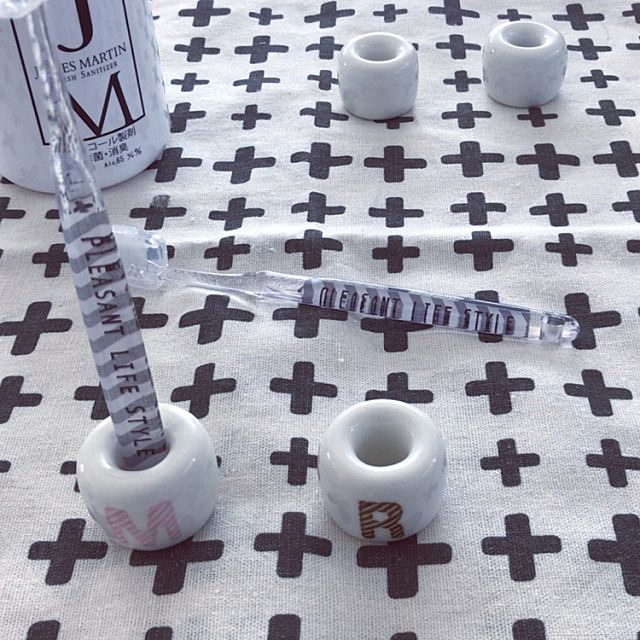 ダイソーの歯ブラシスタンド アレンジ自在 私のスタイル ローリエプレス