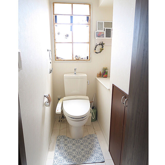 ニトリとしまむらでそろえる トイレマットとフタカバー ローリエプレス