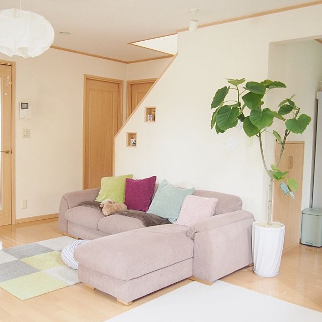 自分好みの敷き方が楽しめる 無印良品のタイルカーペット ローリエプレス