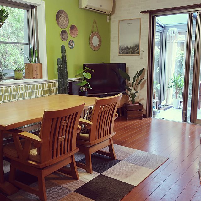 色も形もアレンジ自在 東リのタイルカーペットが使える ローリエプレス