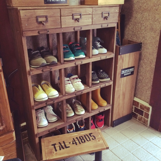 スッキリ片づいてインテリアとしても 靴置き場diy実例集 ローリエプレス