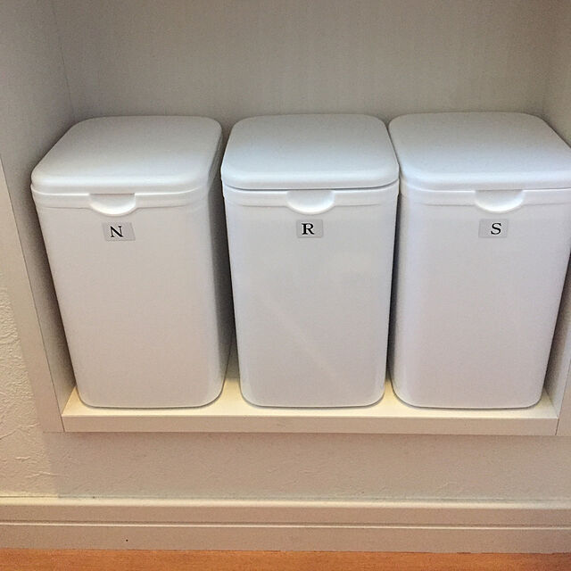 セリアで使いやすく便利に トイレの収納活用アイディア ローリエプレス