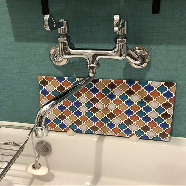 貼って簡単イメチェン 便利なセリアのタイルシール ローリエプレス