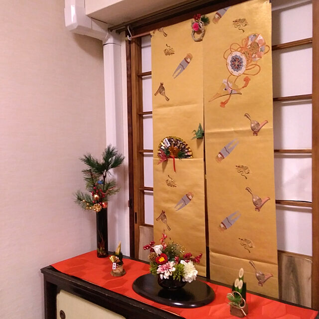 日本古来の便利さを 手作りのれんで自分好みの空間に ローリエプレス