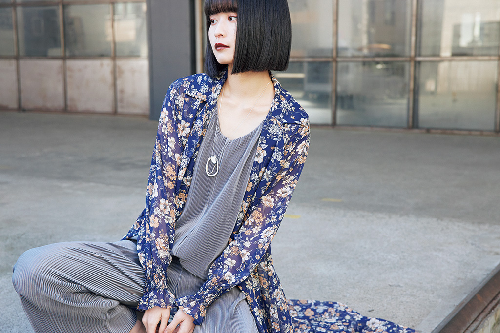 強気な白肌 が今のキブン 辛めファッションアイテムだけ集めました ローリエプレス