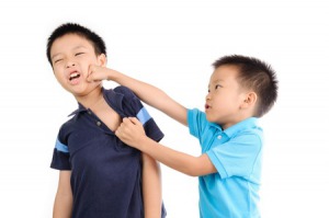 中国では珍しいものじゃないのに 日本人はなぜ殴り合いの喧嘩をしないの 中国報道 17年5月18日 エキサイトニュース