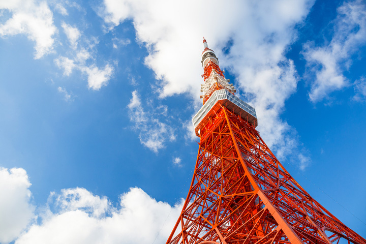 東京タワーのライトアップ 電気代は 1日いくらかかっている ローリエプレス