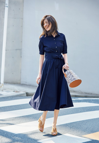 春のスペシャルコラボ服news Oggiスタイリスト 人気セレクトショップの 春に買うべきワンピ スカート ローリエプレス