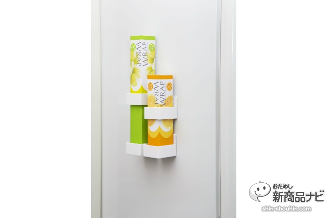 壁や棚に貼れる はがせる スマートラップホルダー で ラップやアルミホイルをすっきり縦置き 15年11月25日 エキサイトニュース