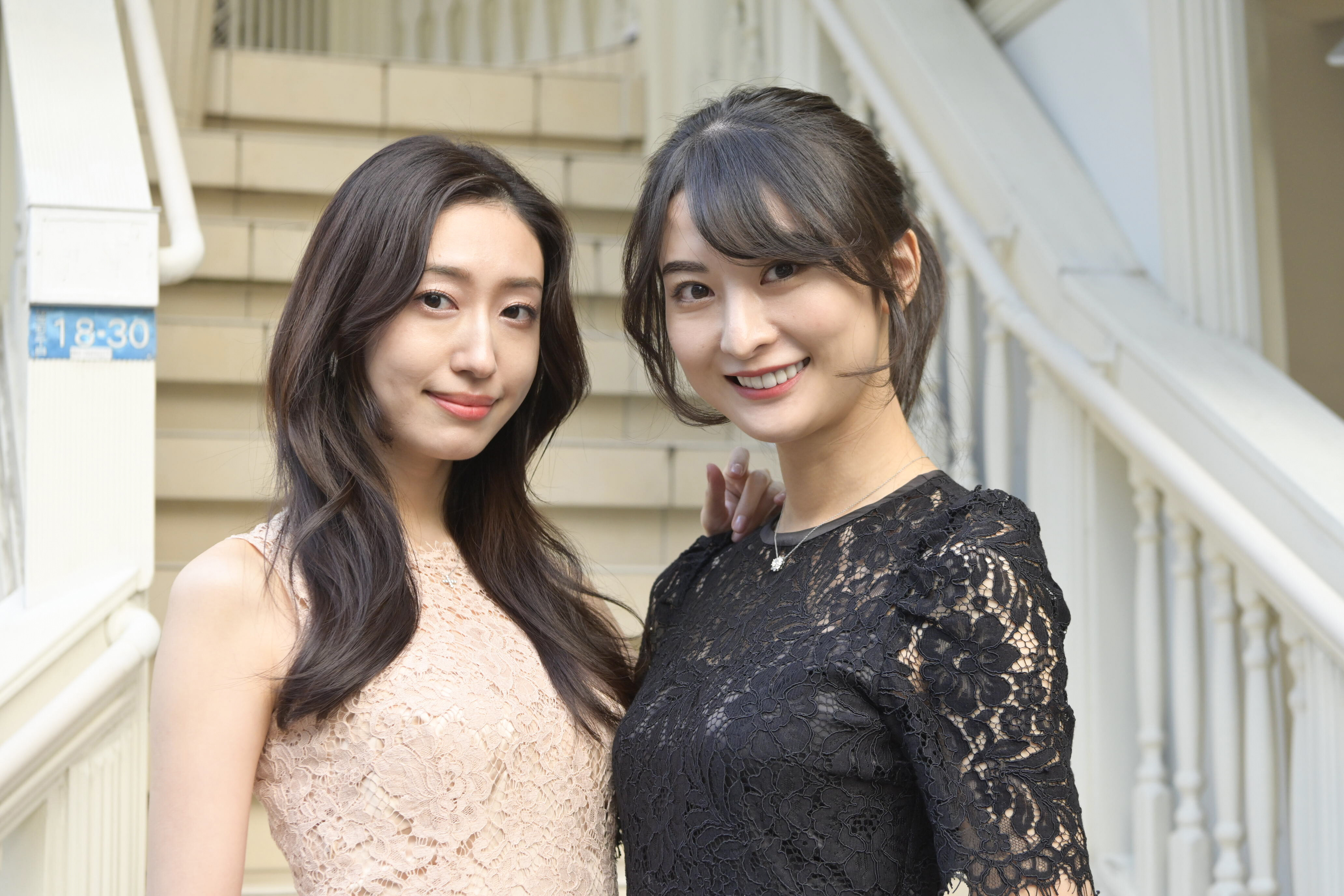 官能短歌 写真展を開催中の脚本家 寺田御子が出演者 繭と語る制作秘話 御子ちゃんって全裸監督みたいだよね って言われてました 22年12月4日 エキサイトニュース