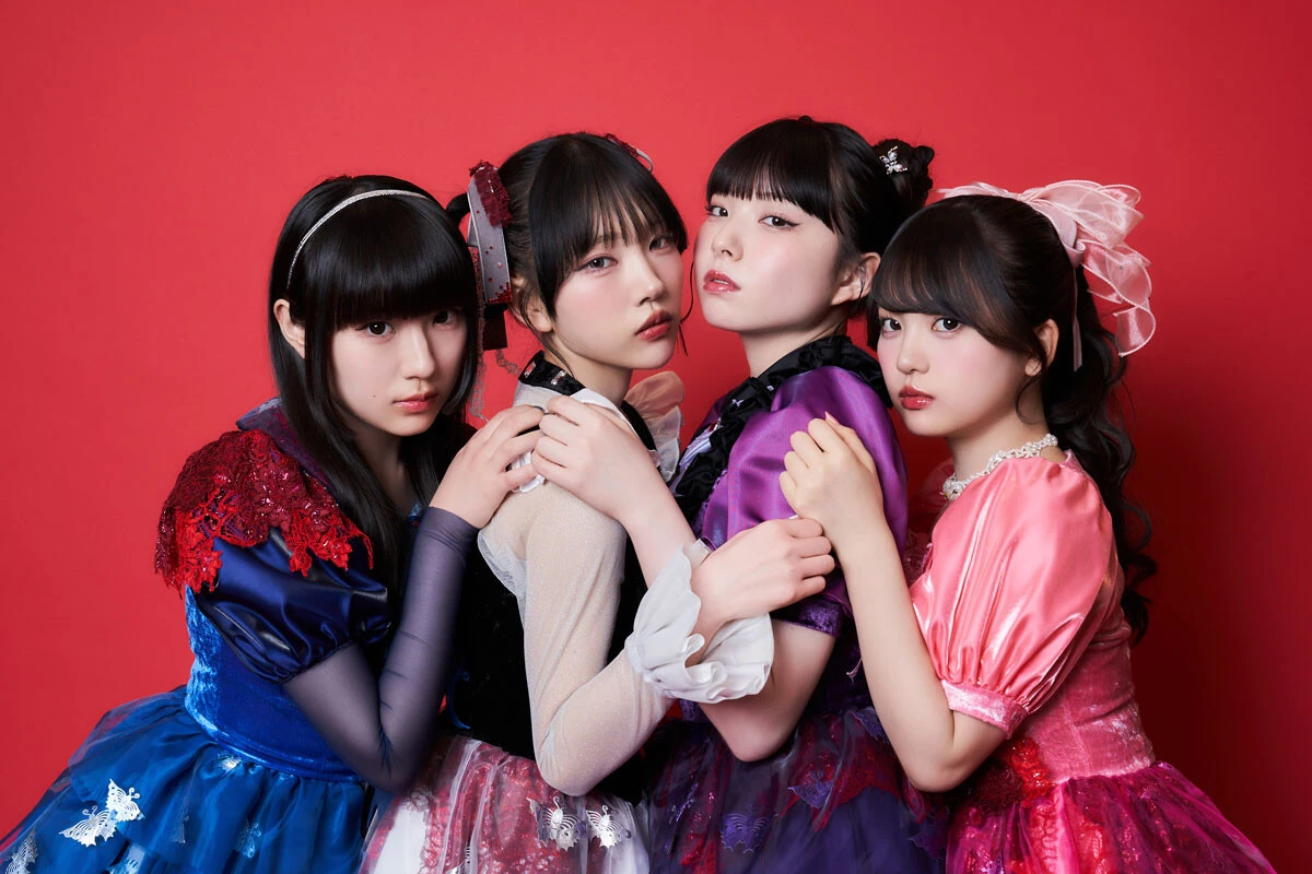 話題沸騰！ Adoプロデュースのレトロホラーアイドル・ファントムシータ