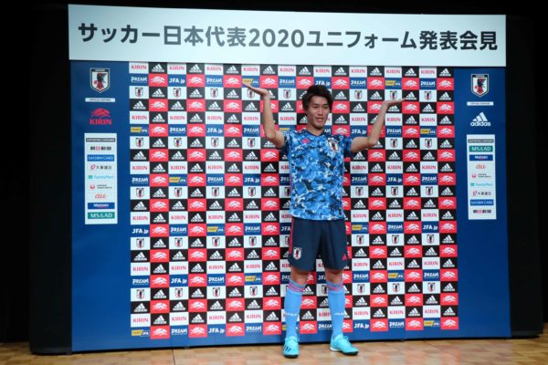 サッカー日本代表新ユニフォーム発表 コンセプトは 日本晴れ 19年11月6日 エキサイトニュース