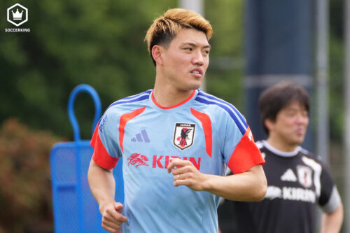 日本代表の10番を背負いW杯へ！…“有言実行”の堂安律「覚悟を持って準備