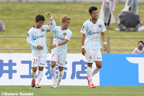 首位新潟が勝利で無敗維持 2位琉球は5発大勝 3位京都は6連勝で猛追 J2第11節 21年5月2日 エキサイトニュース