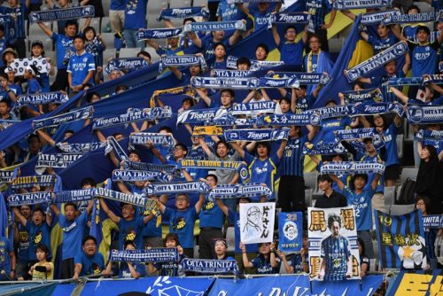 大分 徳島戦で相手サポーターに厳重注意処分 横断幕を外す問題行動 18年8月31日 エキサイトニュース