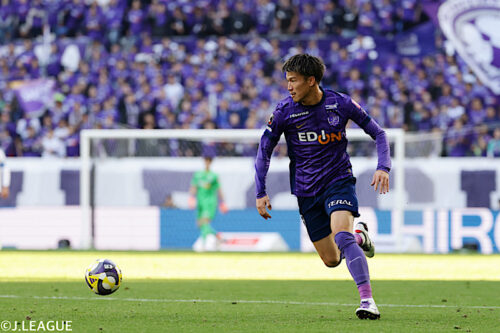 サンフレッチェ広島 加藤陸次樹 背番号11 ゴールドverレプリカユニフォーム等 広島の“新11番”は加藤陸次樹！！ ユース出身の28歳FWが佐藤寿人氏らが