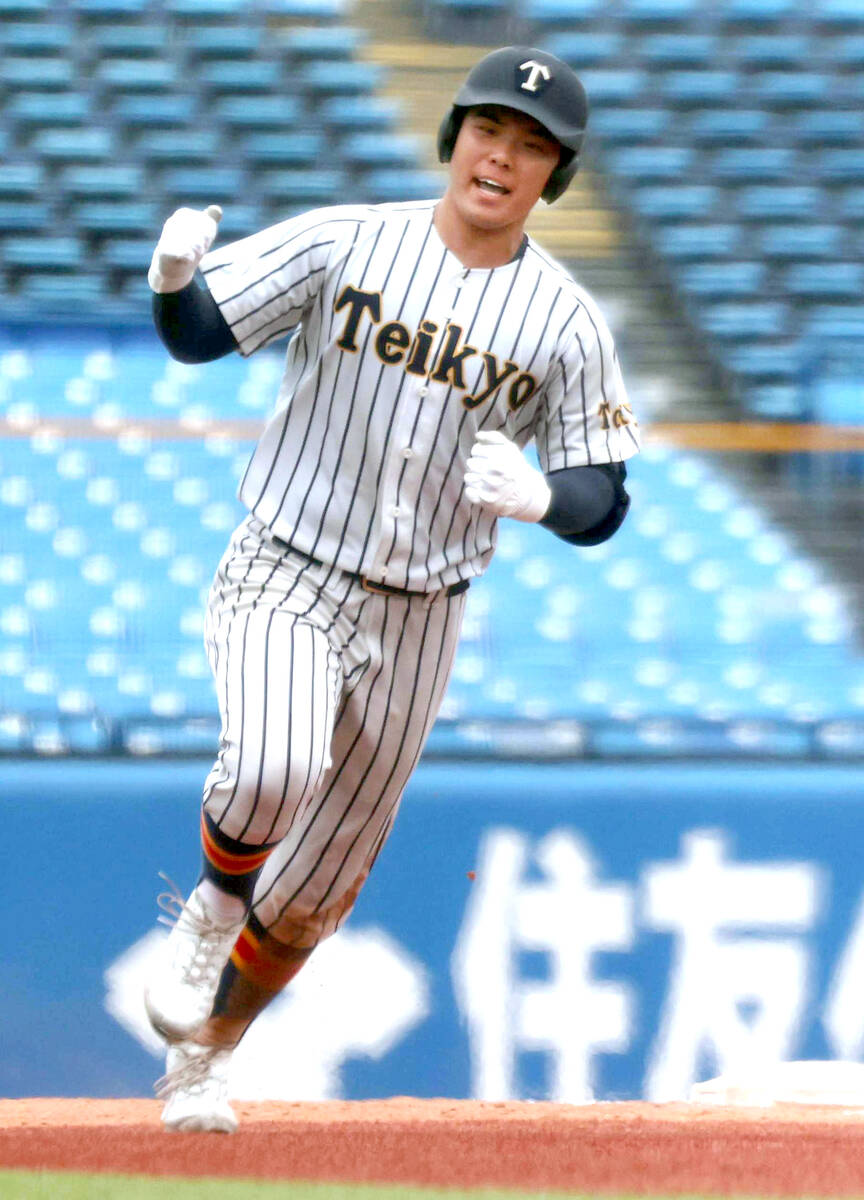 高校野球】帝京4番・立石陽嵩が憧れの神宮で意地の満塁弾 前打者の