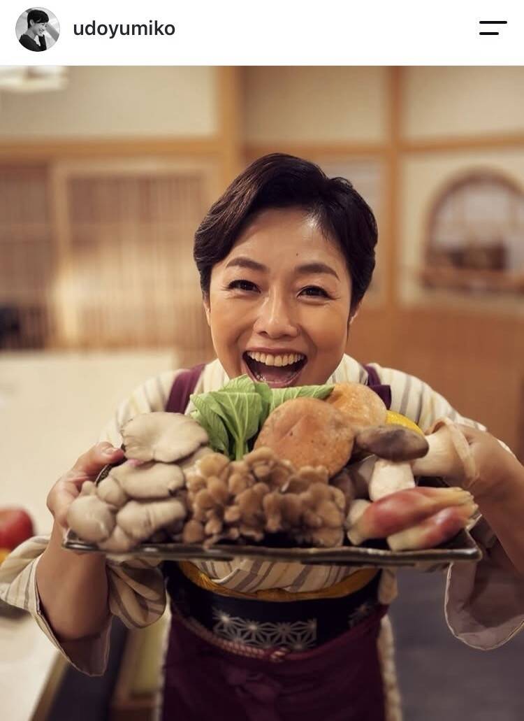 有働由美子アナ、和服の“おかみ”姿に「大阪のおばちゃん ...