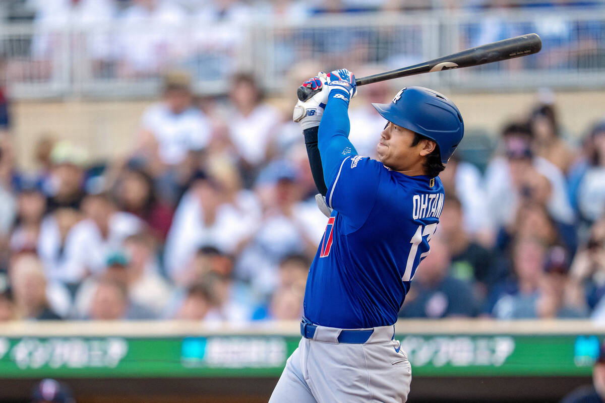 大谷翔平、第1打席はプレーボール初球打ちで痛烈な右直…2児のパパ