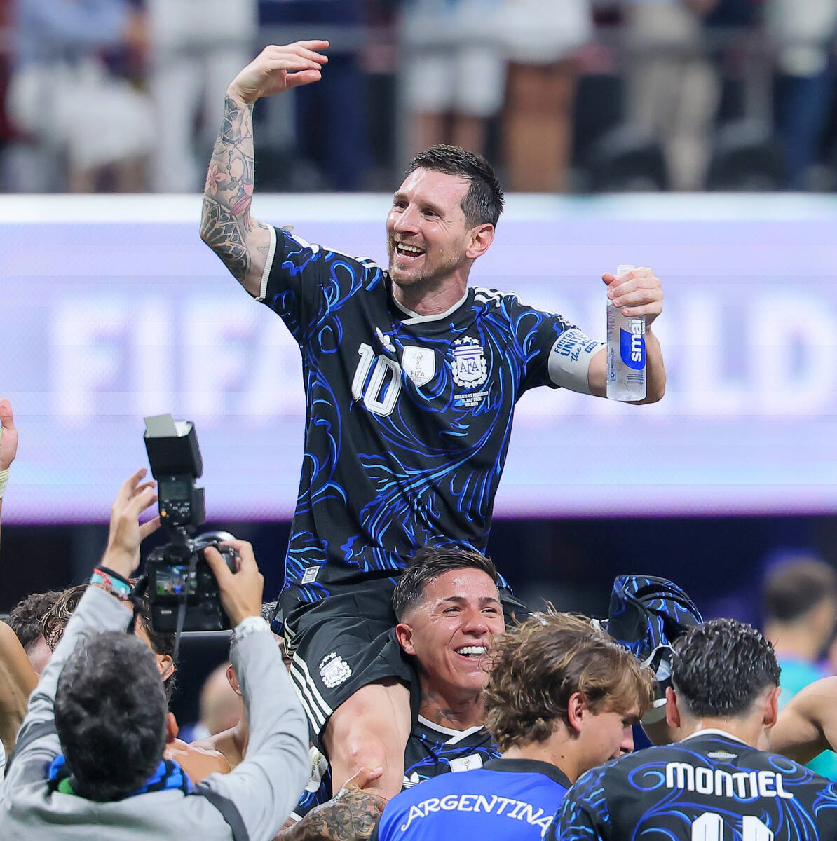 W杯】アルゼンチンが激闘制し決勝へ…後半ATメッシが右足で劇的V