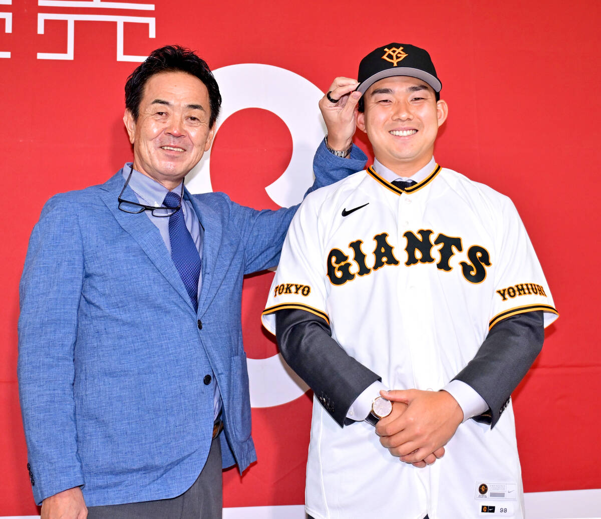 巨人】小笠原慎之介が入団会見「2年くらいこんな大勢の人に囲まれる