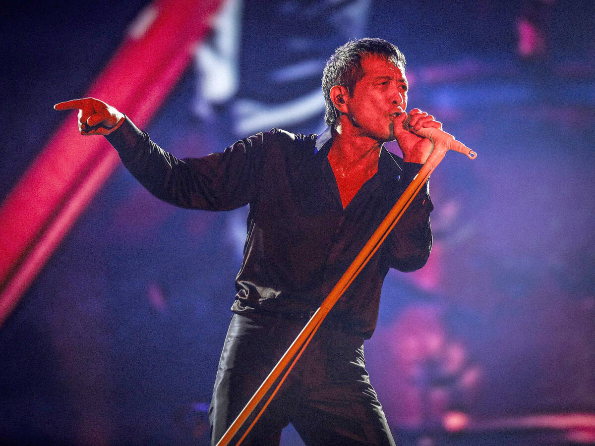 76歳！矢沢永吉が東京ドーム公演 日本人最年長記録を更新 ポール