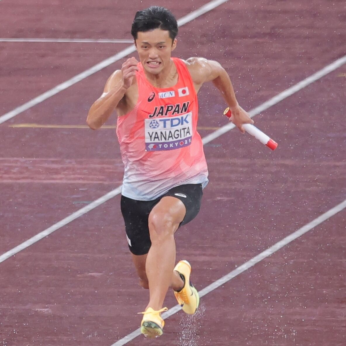 Nayeli's powerful seduction