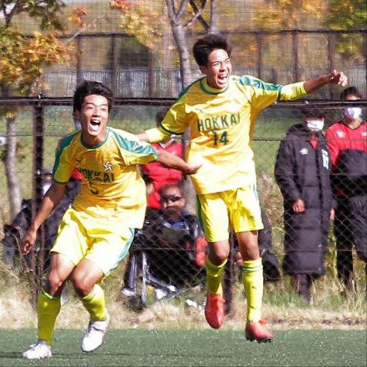 北海が連覇へ逆転勝ち 高校サッカー４強出そろう 札幌大谷 道大谷室蘭 旭川実と覇権争う 年10月21日 エキサイトニュース