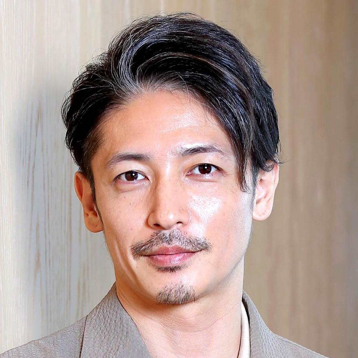 玉木宏主演ドラマ 桜の塔 初回視聴率１３ ５ で好発進 21年4月16日 エキサイトニュース