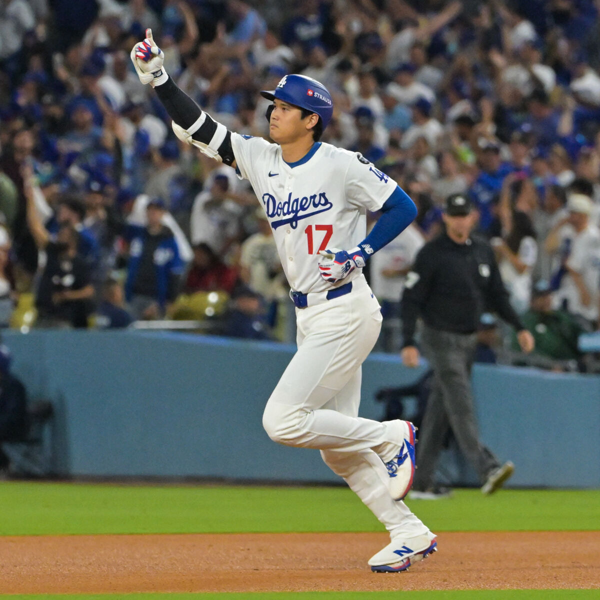 大谷翔平がPS初戦からいきなり2本塁打！ 162キロ撃ち