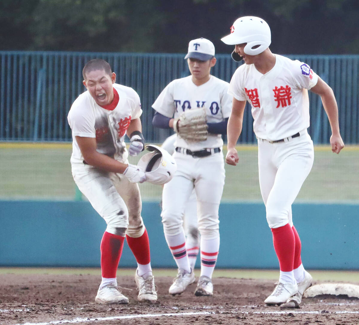 智弁学園 甲子園記念Tシャツ 岡本和真デザイン 智弁学園 甲子園記念Tシャツ 岡本和真デザイン