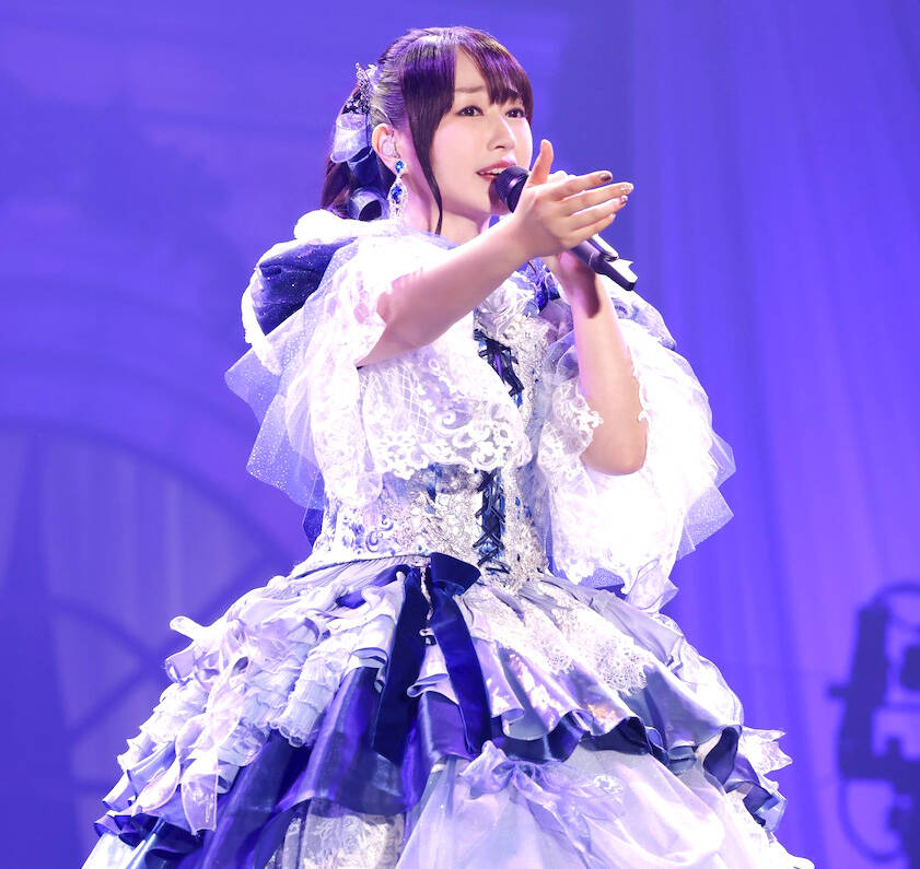 水樹奈々 7年半ぶり4度目オーケストラライブで2万5000人魅了