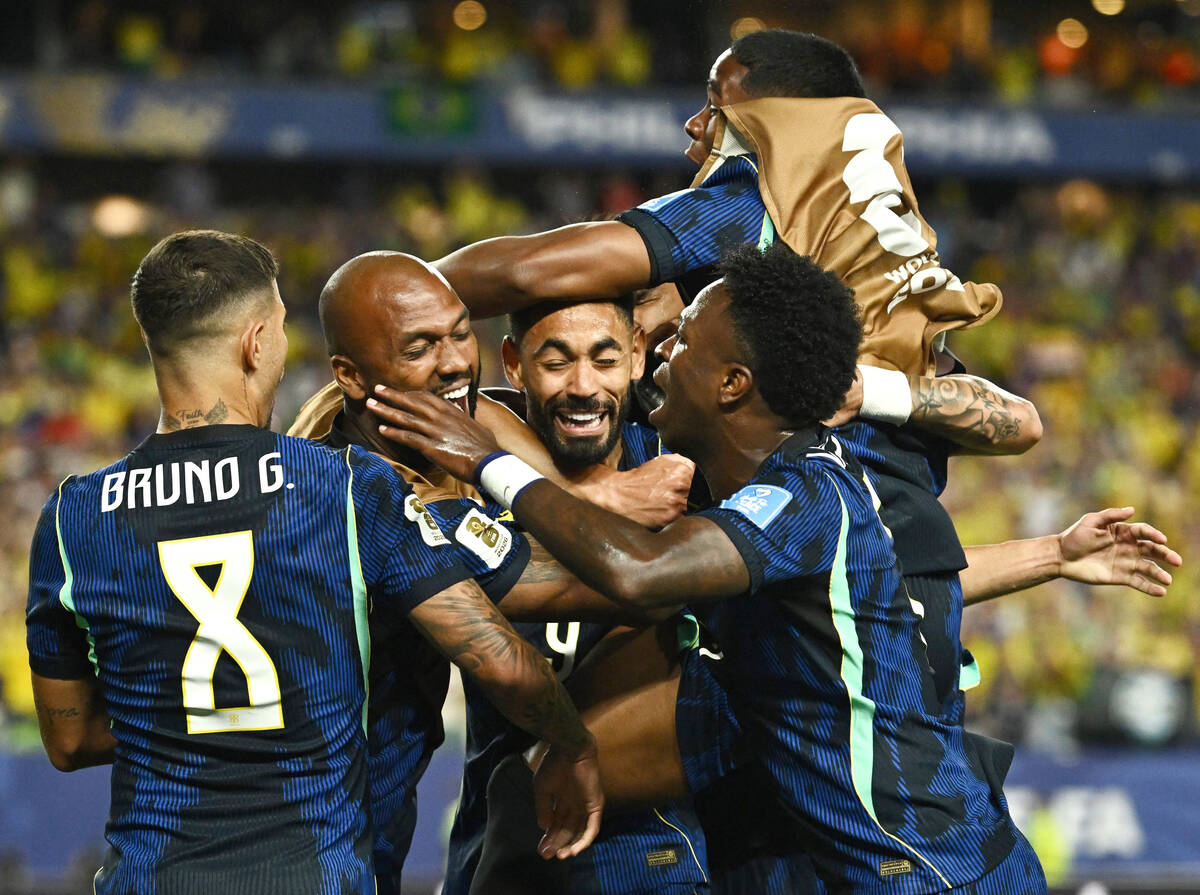 W杯】決勝T進出へクニャ！クニャ！！ビニシウス！！！ブラジル前半 